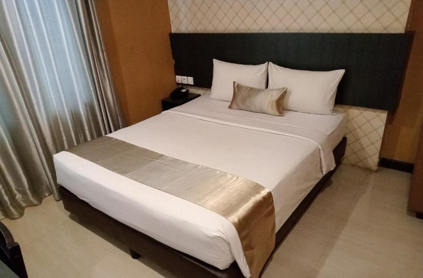 Lubukpakam Crew Express Hotel מראה חיצוני תמונה