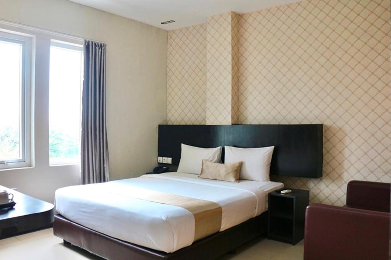 Lubukpakam Crew Express Hotel מראה חיצוני תמונה