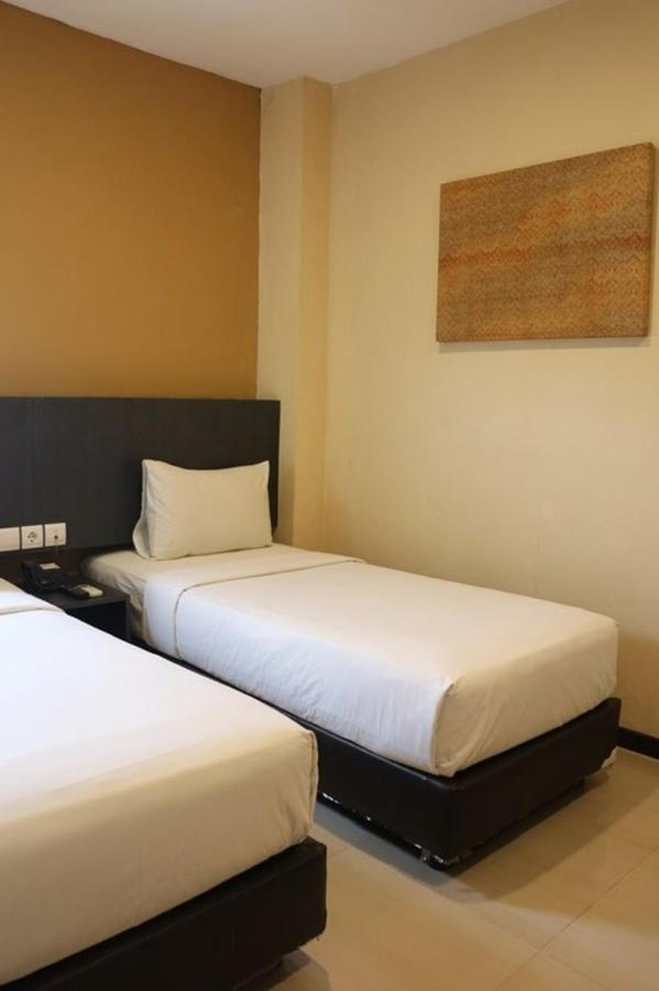 Lubukpakam Crew Express Hotel מראה חיצוני תמונה